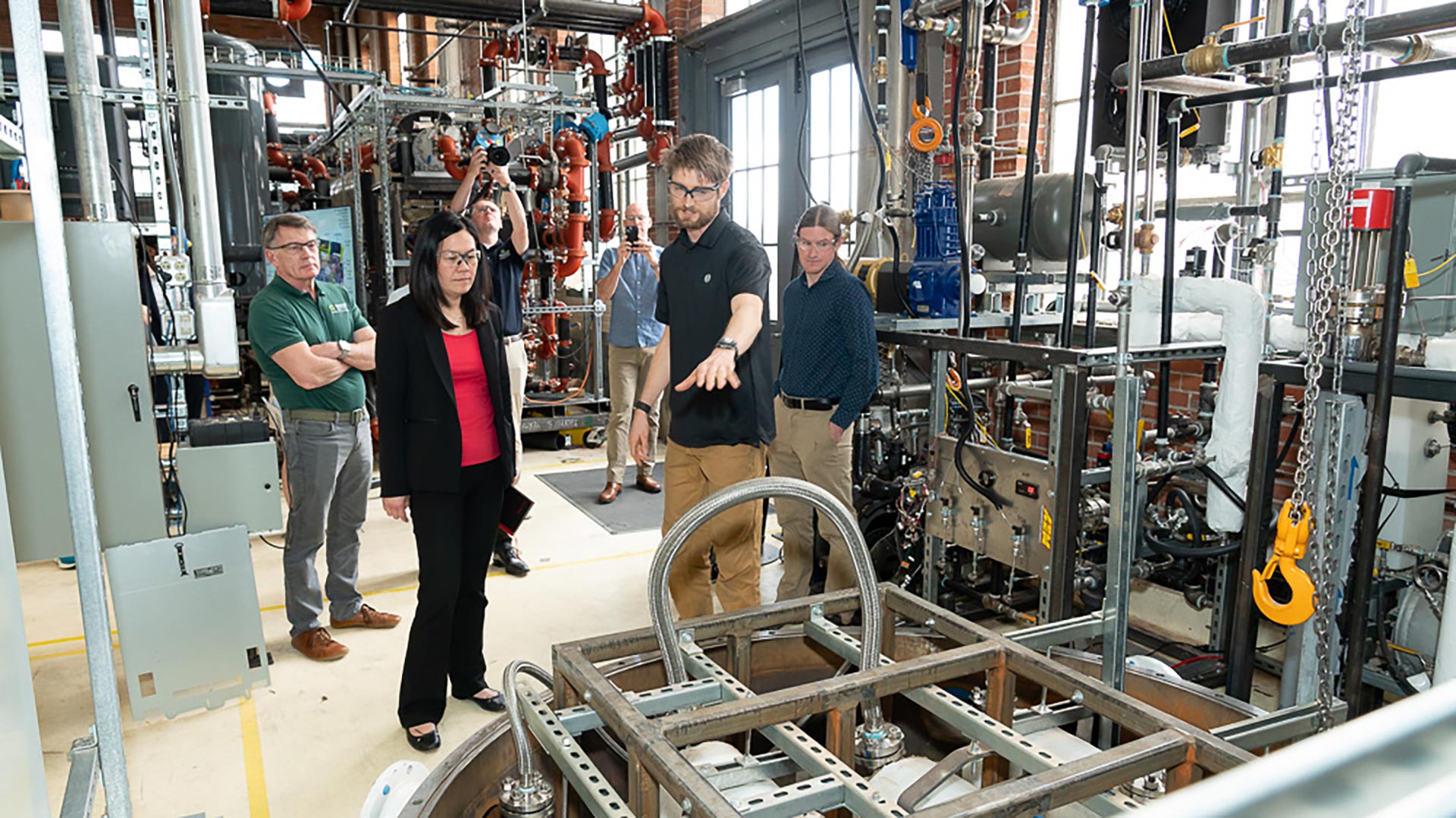 evelyn wang tours powerhouse energy campus